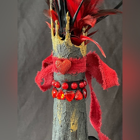 Queen of Hearts Mixed Media Decorative Bottle Art Piece - Picture 5 of 9